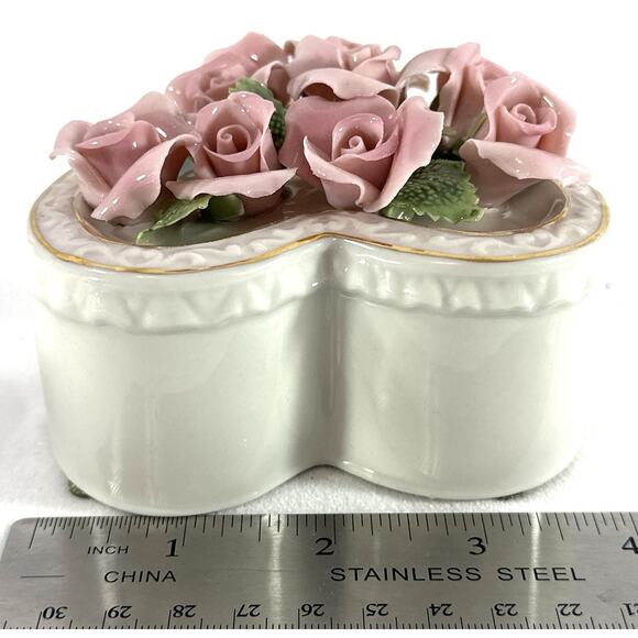 Heart Shaped Floral Porcelain Music Box For Mom Plays “Waltz Of The Flowers” - Picture 6 of 7